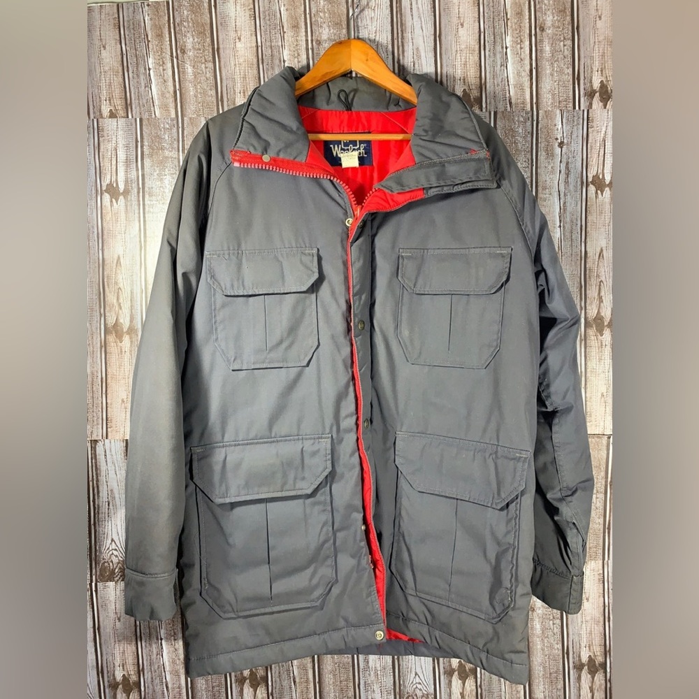 Vintage Woolrich Barn Coat Size Medium Made in USA Grey Red
